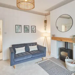  Holiday home Host & - Retreat By The Sea