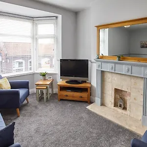  Apartment Host & - Cobblestones